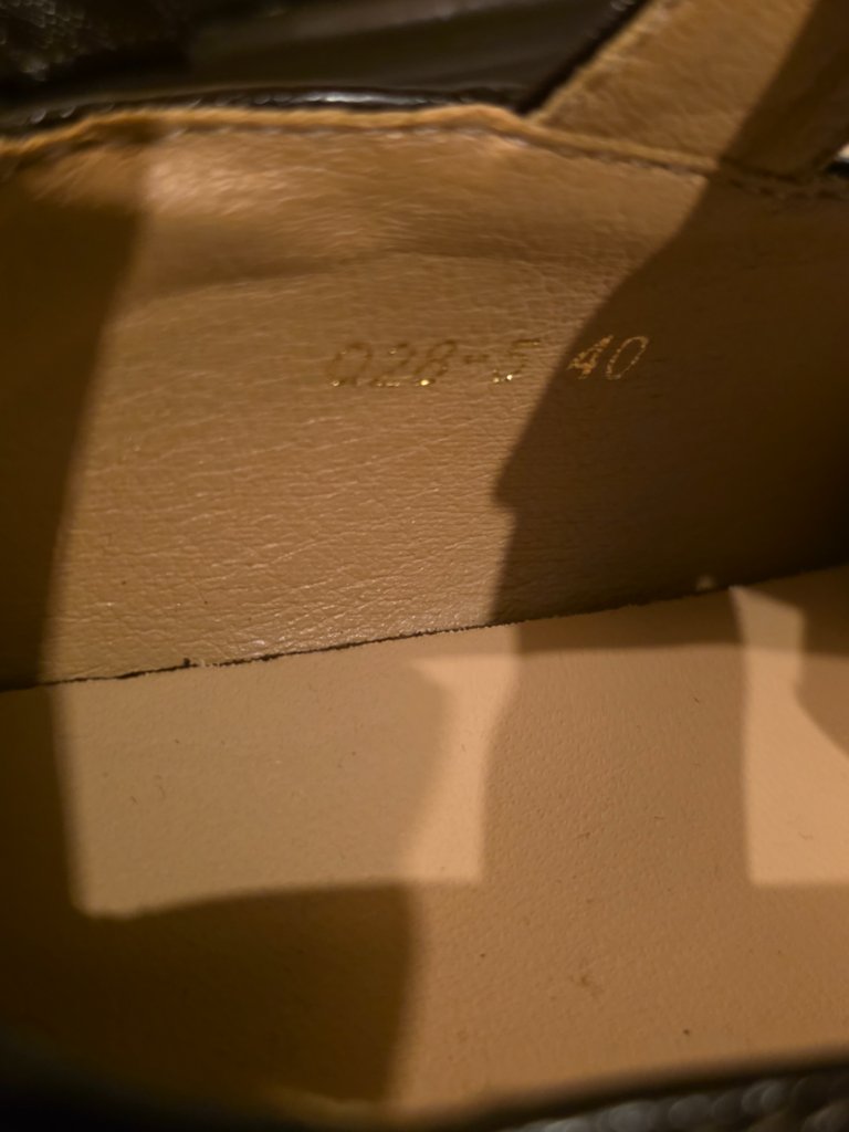 Dwarves Preppy Style Sheepskin T Strap Brogue Mary Jane Women Size 40 (9.5-10) — image 5 of 6